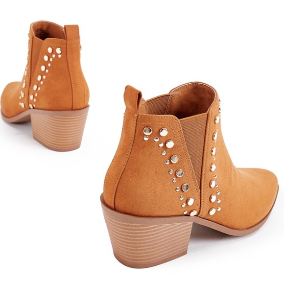 NWT Shoe Dazzle Studded Faux Suede Booties - Picture 7 of 9